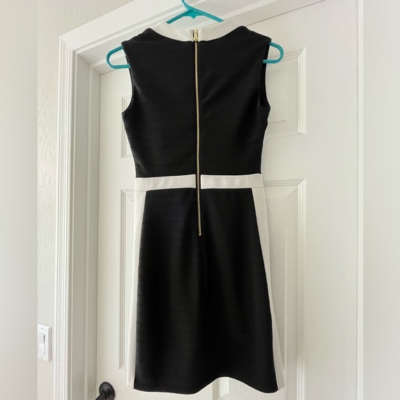 Guess White and Black Bodycon Dress - Picture 5 of 5